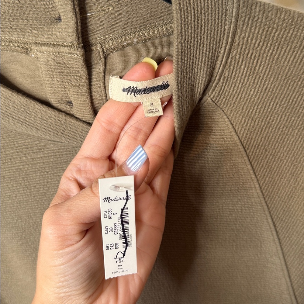 NWT Madewell Button-Back Mockneck Top In Distant Surplus small tan - Picture 7 of 7